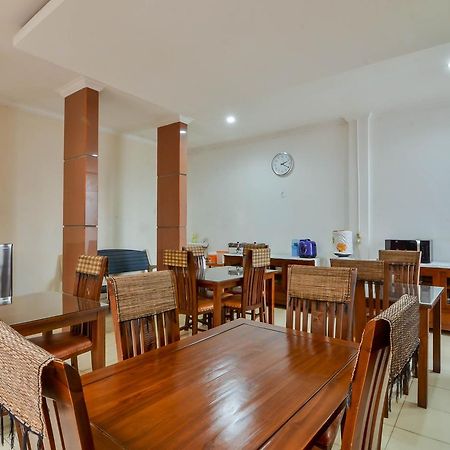 Zen Rooms Basic Gor Cikutra Бандунг Экстерьер фото