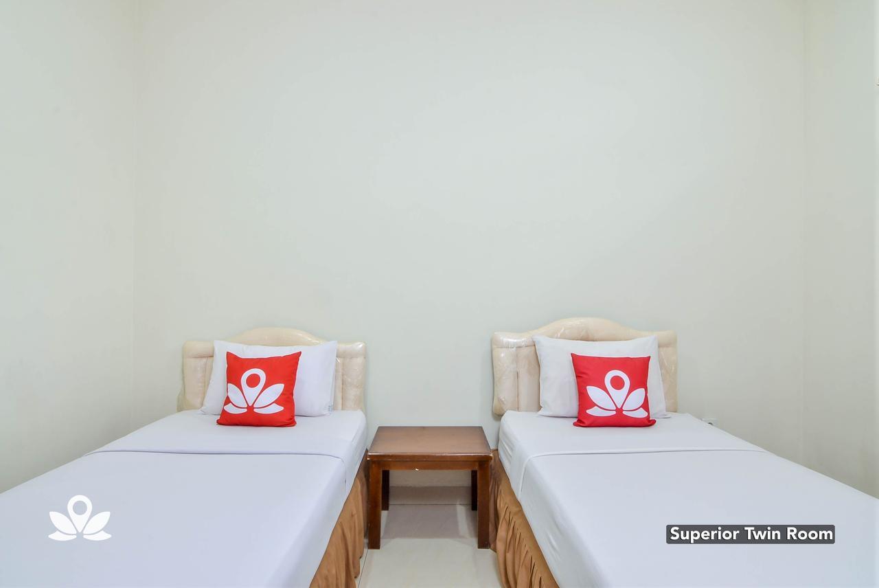Zen Rooms Basic Gor Cikutra Бандунг Экстерьер фото
