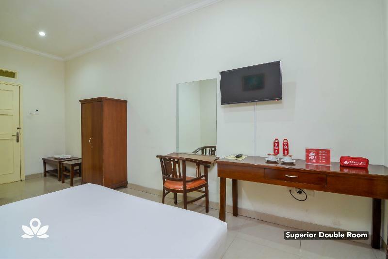 Zen Rooms Basic Gor Cikutra Бандунг Экстерьер фото